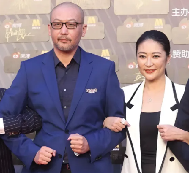 假戏真做4位女星,因太漂亮被导演相中,戏没拍完就怀孕!