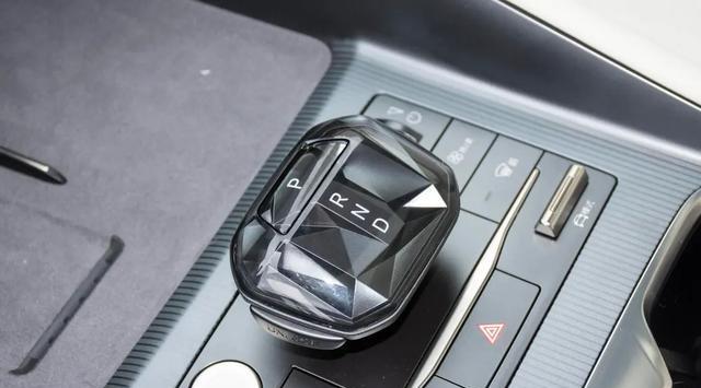 10万、15万、20万，25万，最值得买的4款SUV，动力强油耗低