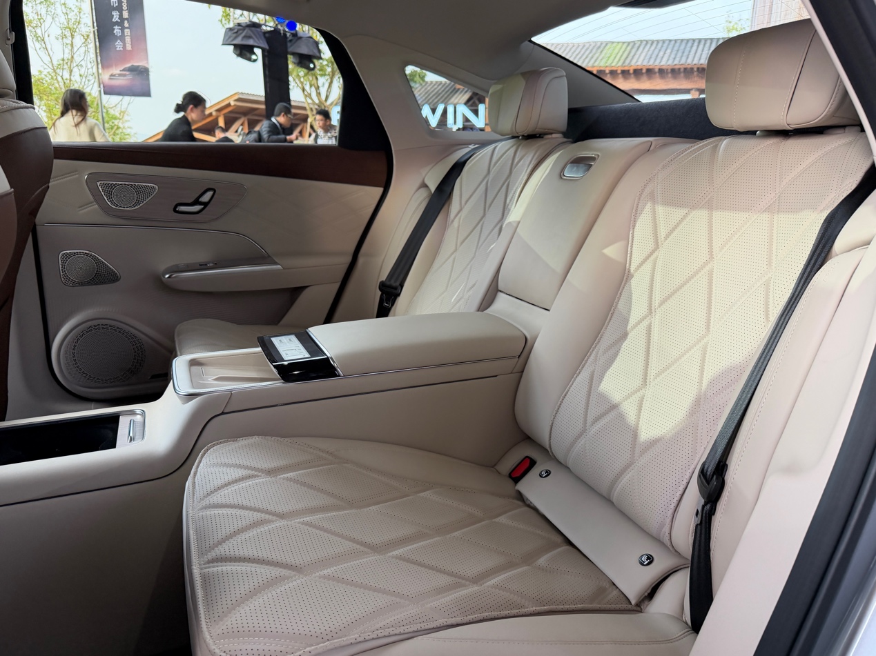 售价18.98万元起,风云A9L光辉版正式上市