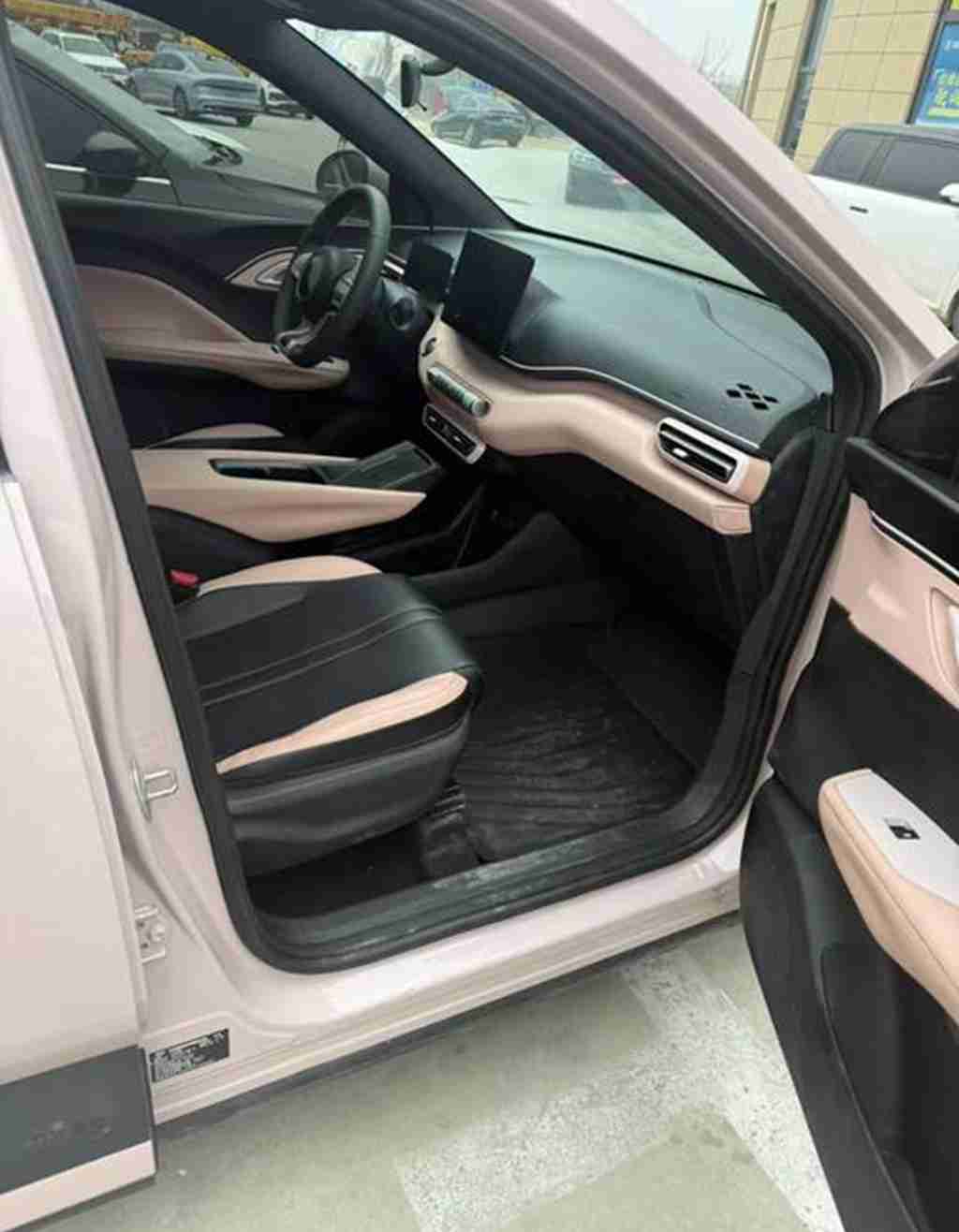 比亚迪驱逐舰05油耗实测，百公里3.8L，网约车司机批量换车