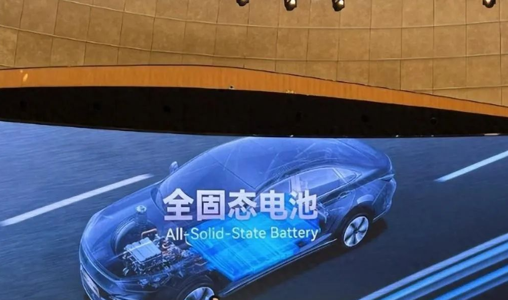 油车的最后一口气断了，中国首款全固态电池量产成功！