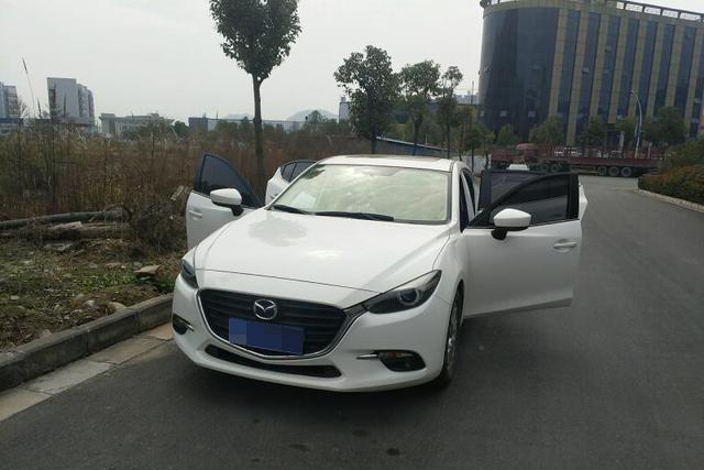 开了6年昂克赛拉，如今换了CX50，空间短板被补齐，操控依旧灵活