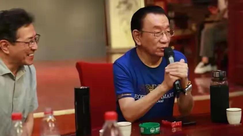 侯耀华，喊话常宝丰：您老了，不收徒弟收干儿子，您怎么也不挑挑