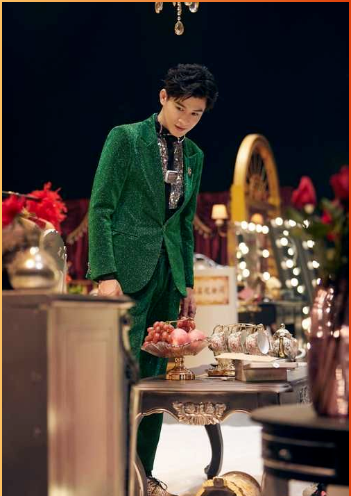 原来他们是夫妻！戏里戏外恩爱十三年，如今46岁靠着肖战成功翻红