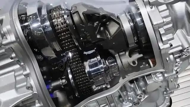 修车工揭秘CVT变速箱真相，保时捷都借鉴的黑科技，打滑问题根本不存在