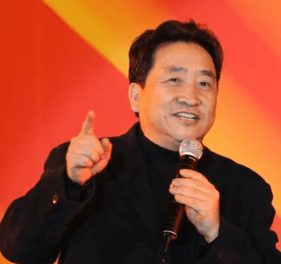 一次点评，就戳穿了“一代铁嘴”梁宏达真实水平