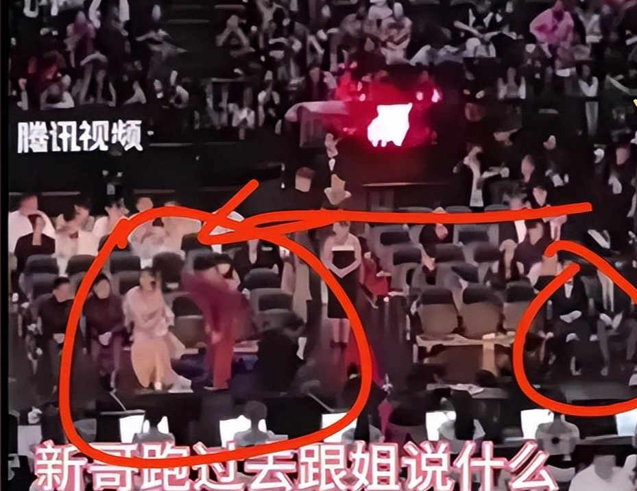 赵丽颖大大方方晒照,冯绍峰略显尴尬