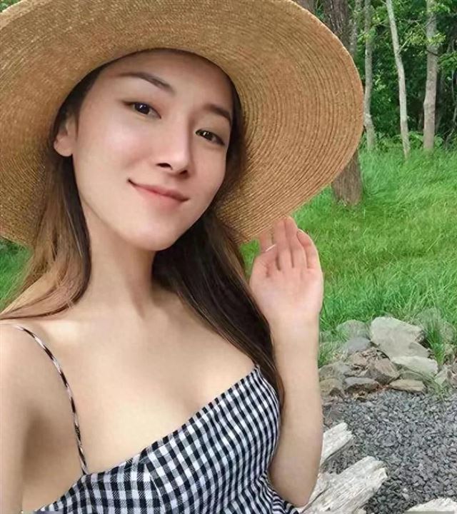 曾志伟儿媳素颜出镜!运动脸红引网友热议,被封“剧版最美小三”