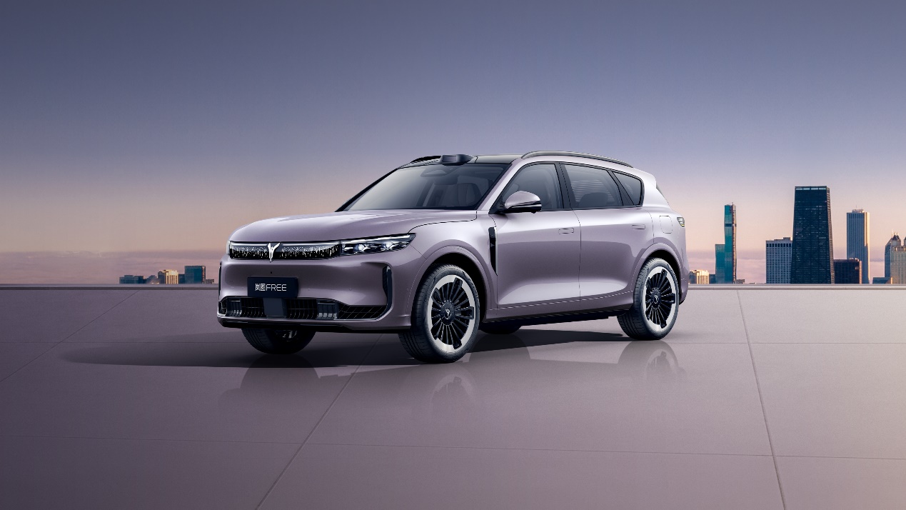 全新岚图FREE申报信息曝光 将于上海车展正式首秀