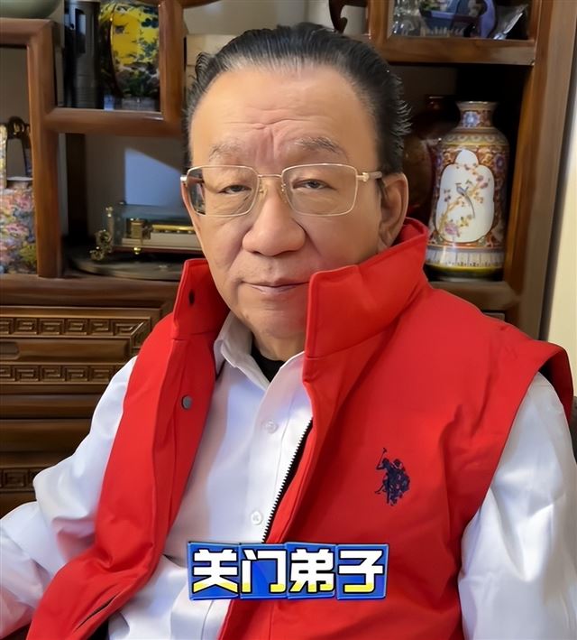 杨议摆枝“失约”多日未现直播平台，助理回应“没失败，听安排”