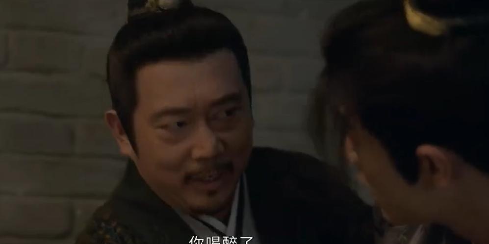 藏海在枕楼楼下买的这个香囊,是识破他师父高明身份的关键