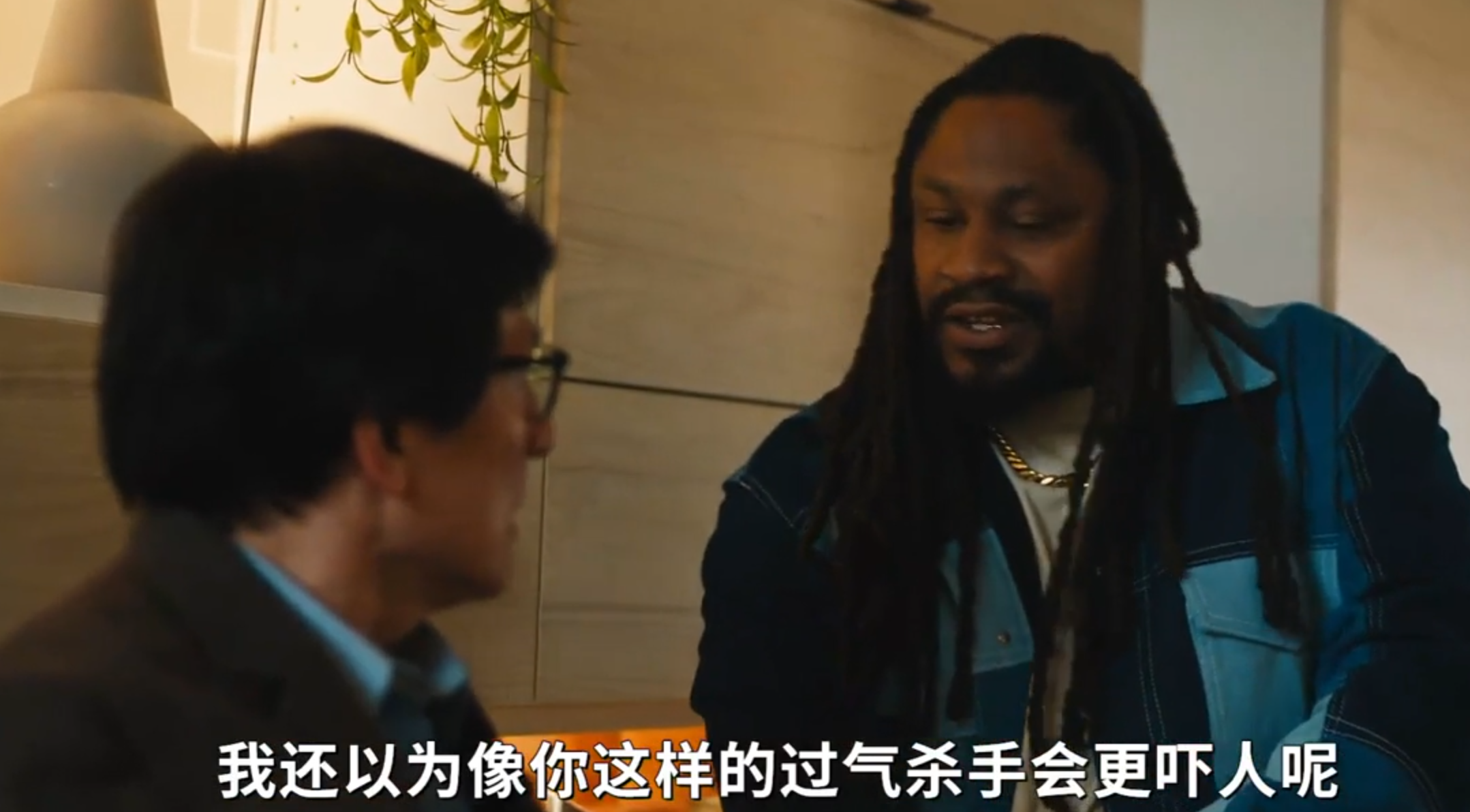 惨，好莱坞用山寨版成龙拍动作片，好评度仅16%，3天就亏了1.3亿