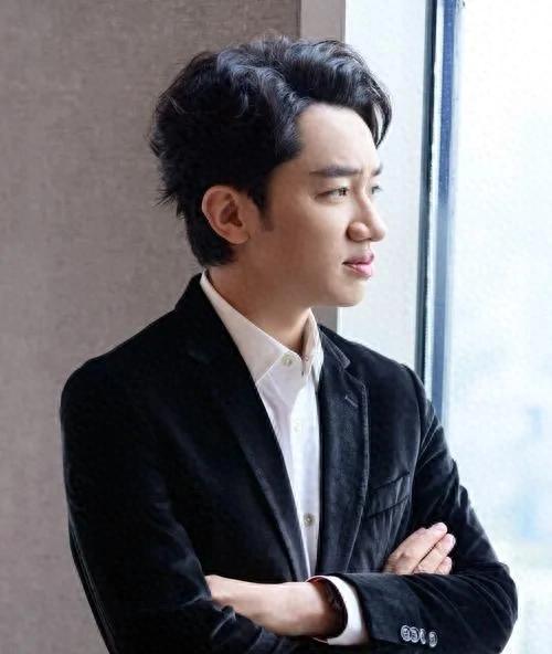 2月16日王祖蓝在平台高调宣布:我们10年的婚姻要结束了!