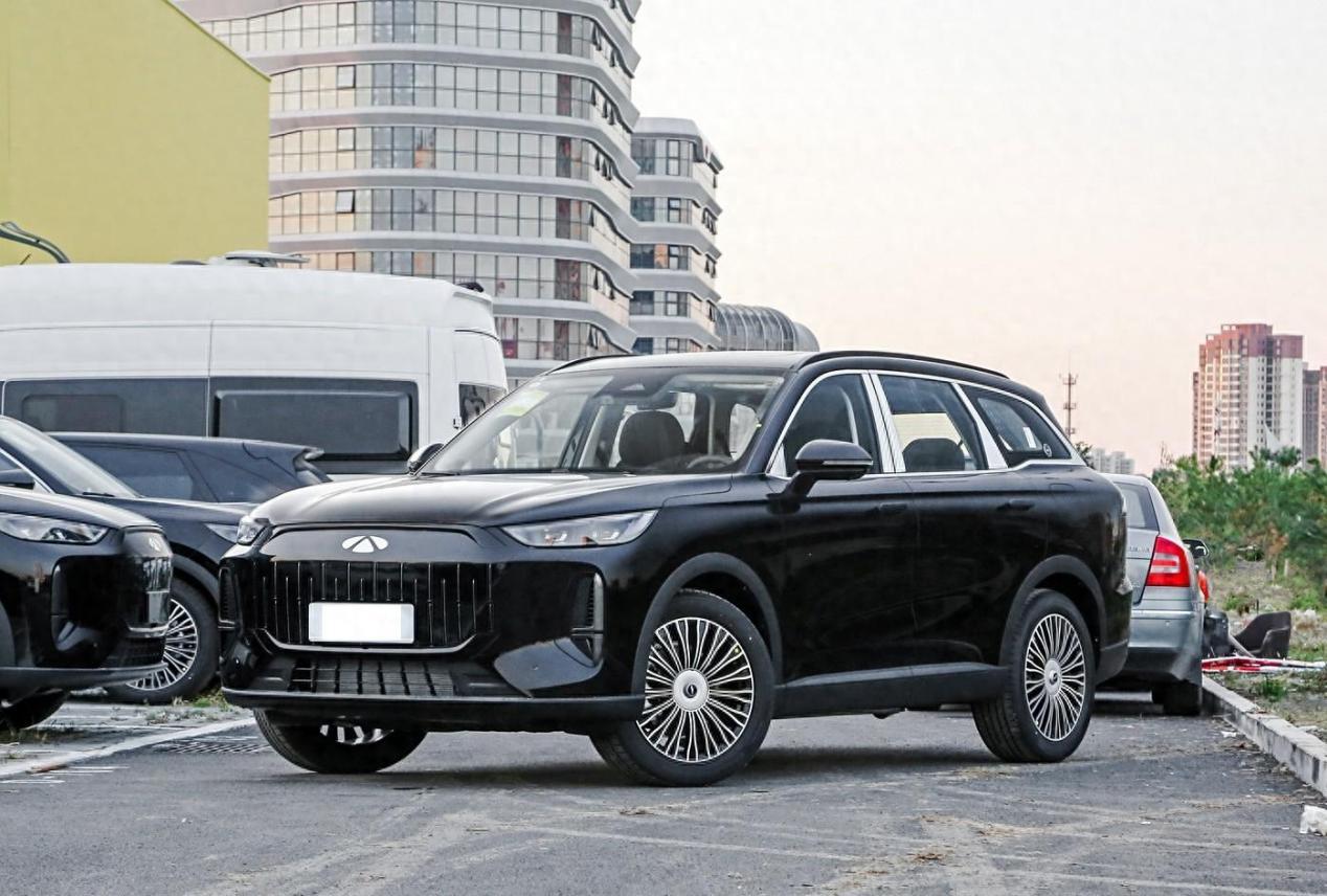 全新插混中型SUV即将上市！12.99万起还配大七座，纯电续航210Km