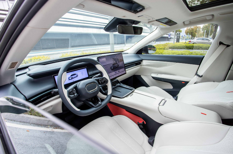 品质与够用的代表,领克 07 EM-P vs 海豹 07 DM-i你选谁?