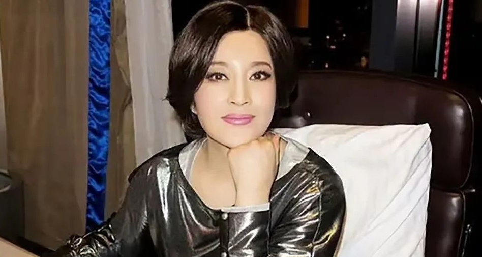 刘晓庆这次被扒了个底朝天的，彻底颠覆了大众对她的固有认知！