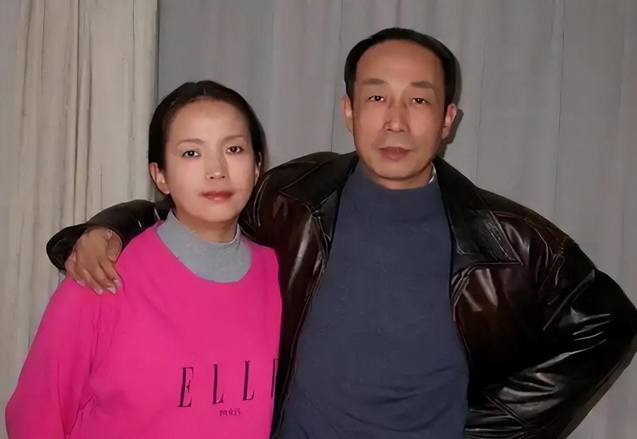 崇洋媚外移民美国，68岁孙海英再次发声，真实近况出乎粉丝意料