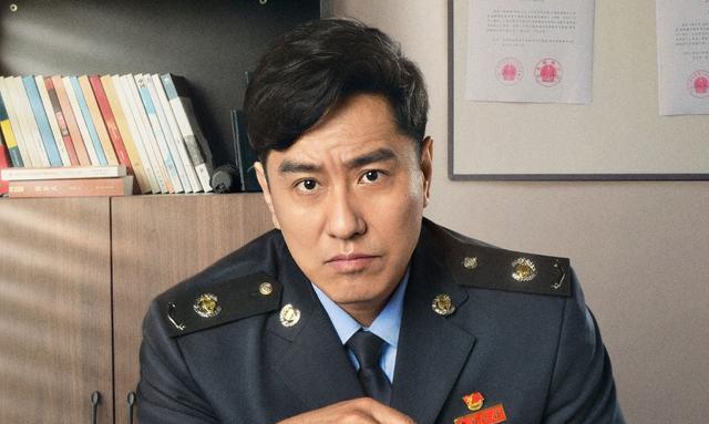 《大河之水》直到父亲遇害,郑昊才知,自己身边还有三个内鬼