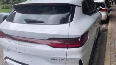 新款宋PLUSDMi实车，网友：越改越别扭