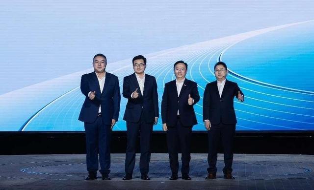 比亚迪王传福的神来之笔，第五代DM技术油耗29L震惊车界