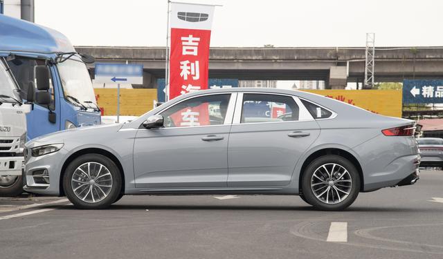 10万级家轿，月销量过万，吉利星瑞为什么这么火？看完你就明白了