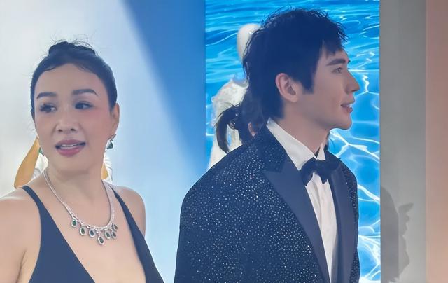 姐弟恋真的靠谱吗？董璇官宣二婚仅5天，老公的黑历史就被扒光了