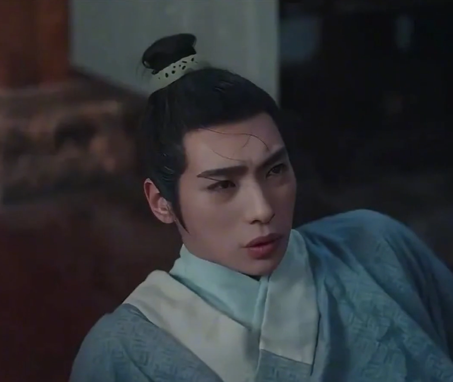 原来真有“上镜脸”和“下镜脸”，真人黑瘦干瘪，荧幕上貌美如花