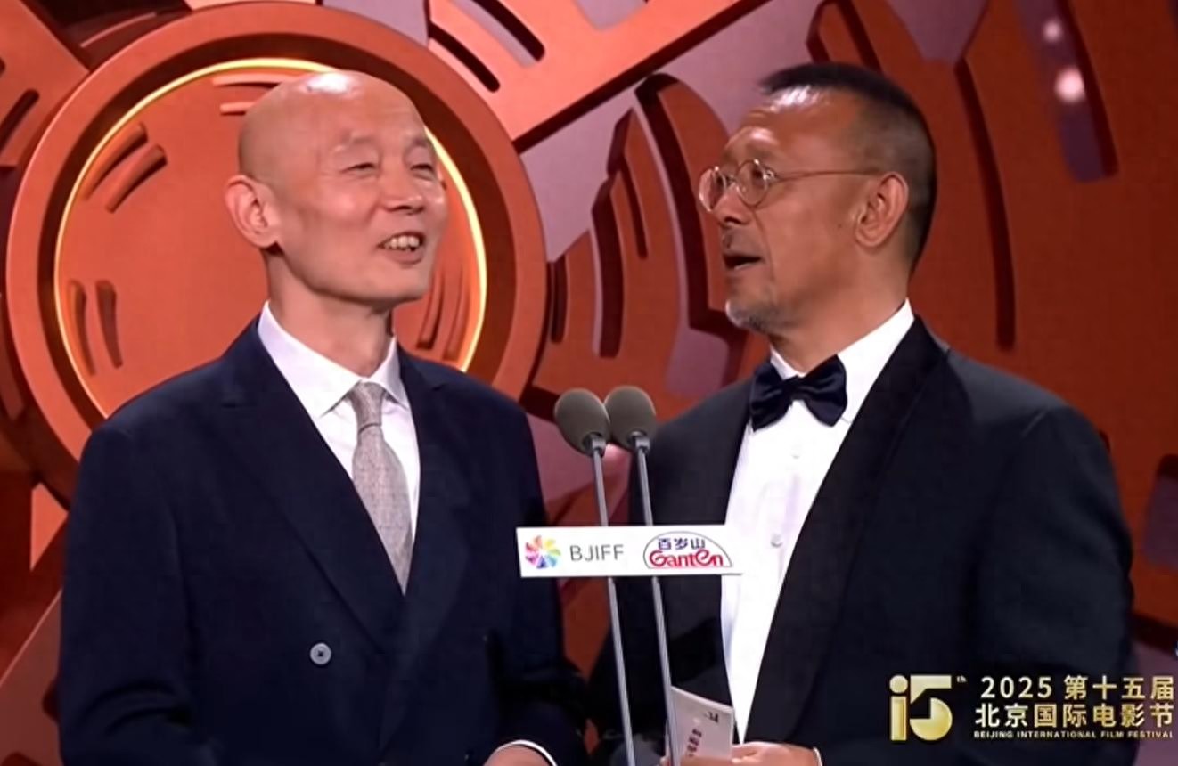 苦等7年,姜文新电影终于来了!赵本山、葛优主演,票房要起飞了