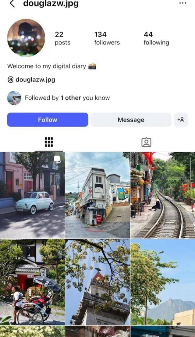 何超云国外旅游后积极健身,传与订婚三年未婚夫复合