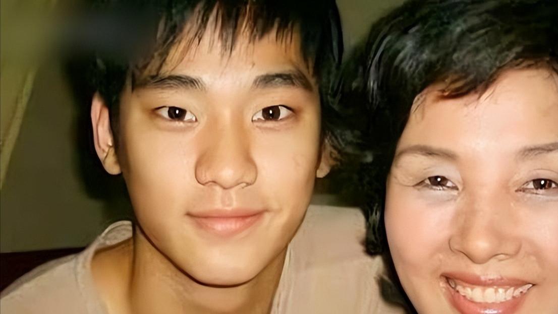 了解金秀贤的原生家庭，就发现他能这么“恶”，一点也不意外