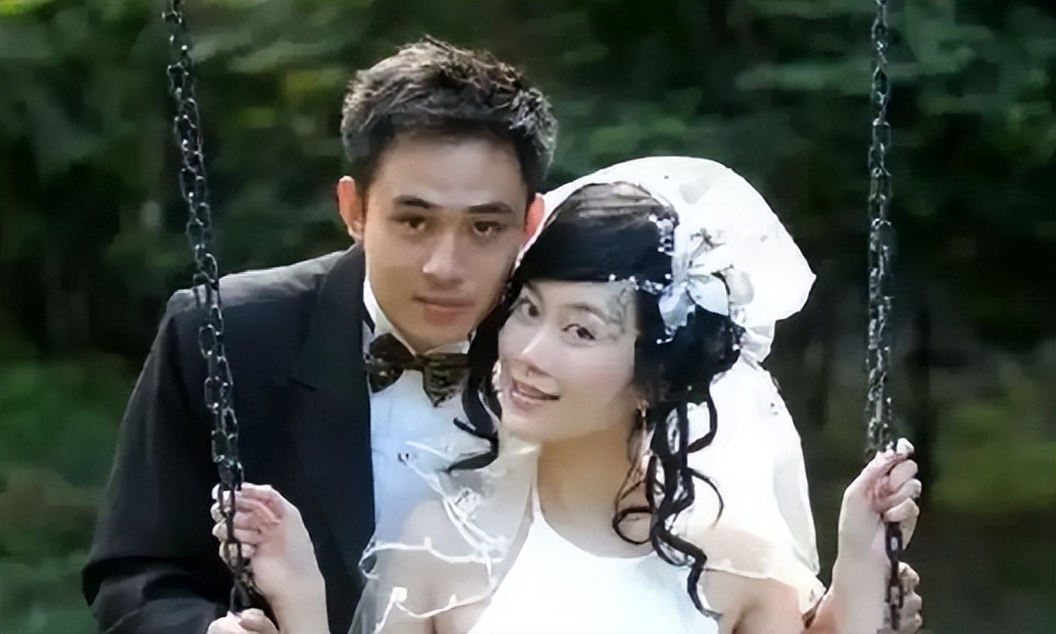 原来我们都被骗了！官媒揭开温峥嵘真实处境，刘涛张柏芝也遭殃