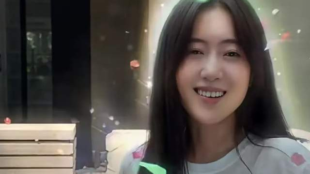 王梓薇晒东北三层毛坯大别墅，自称拍戏10年，每月都在还贷款