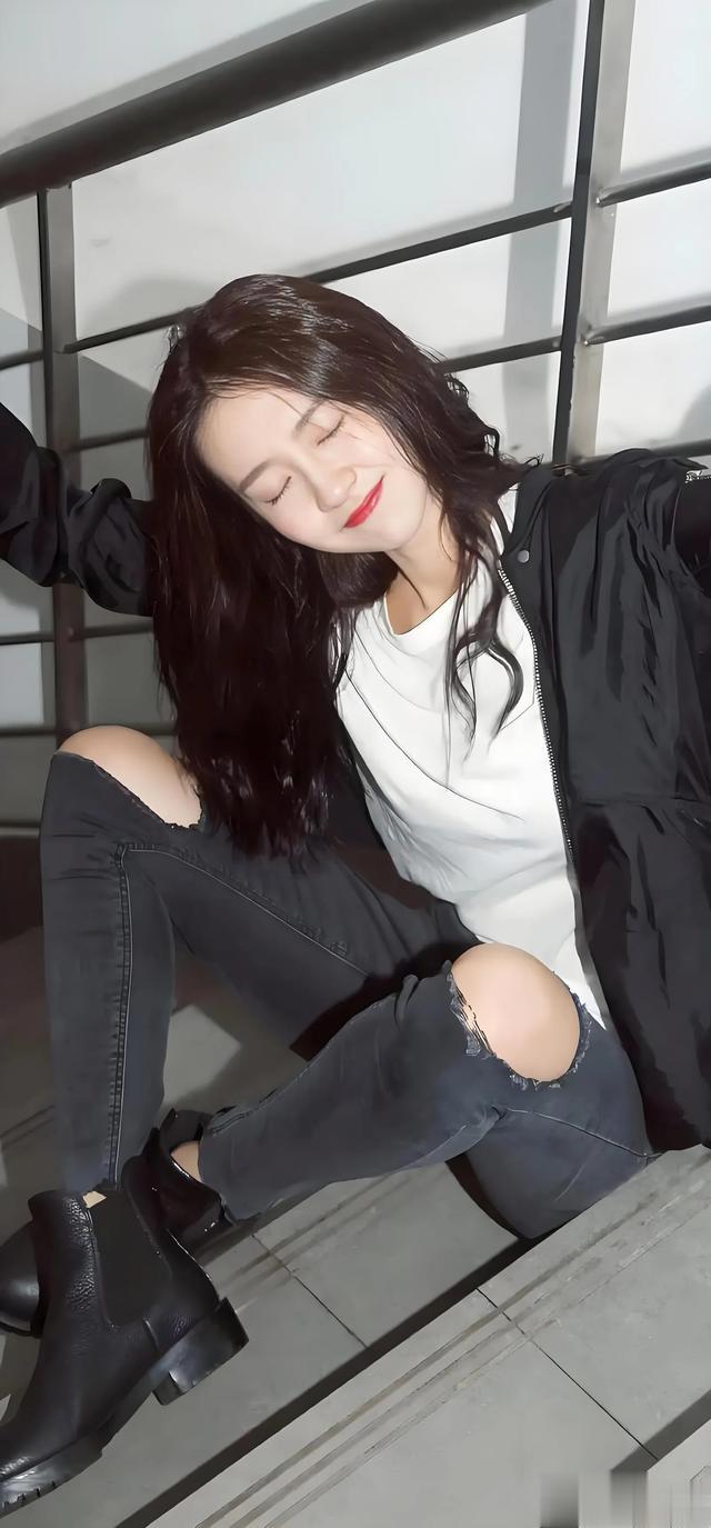 探秘小众冷门女星——许龄月