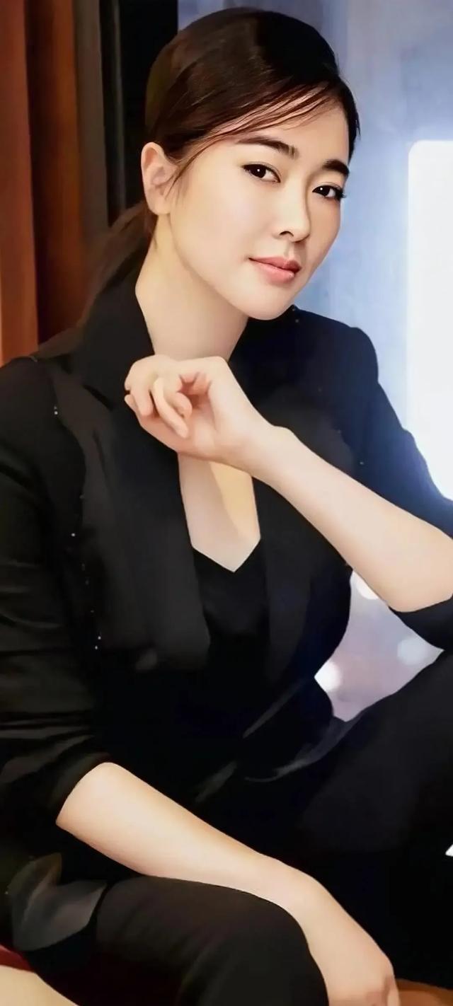 美图欣赏：左小青