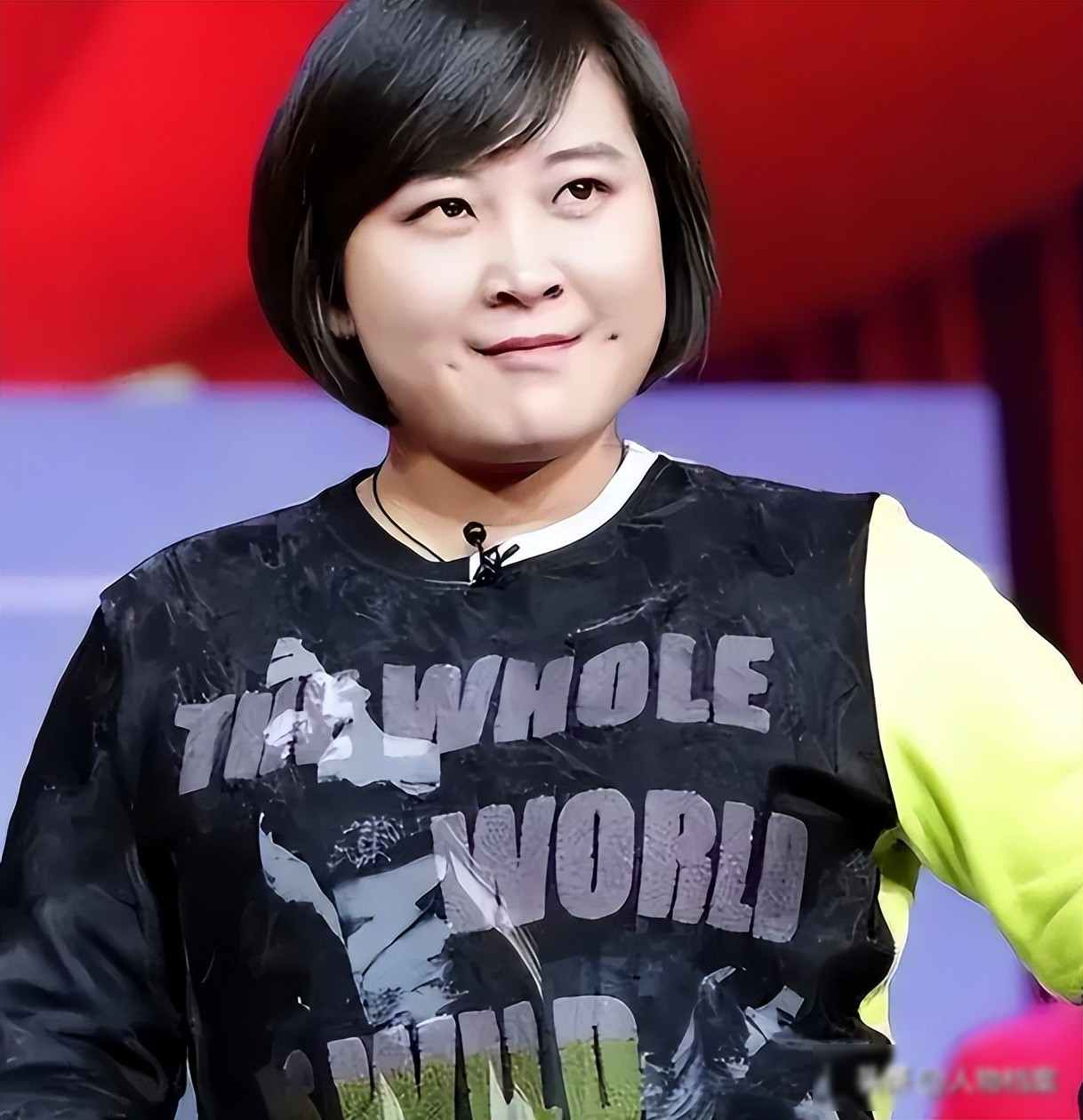 拒春晚、解散公司，和沈腾“决裂”，43岁的贾玲把自己作没了？