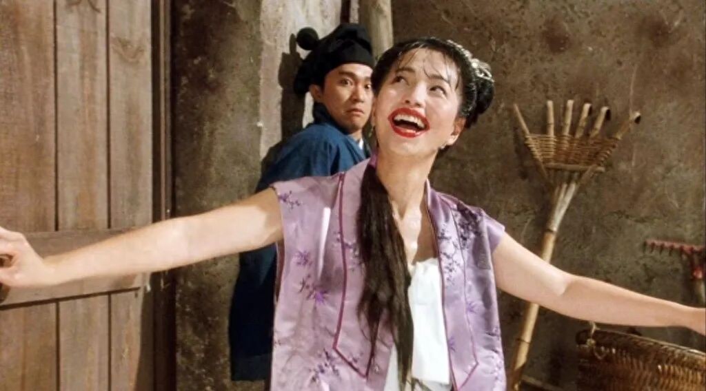 知名女演员被曝在景区打工，网友：真和当年一样