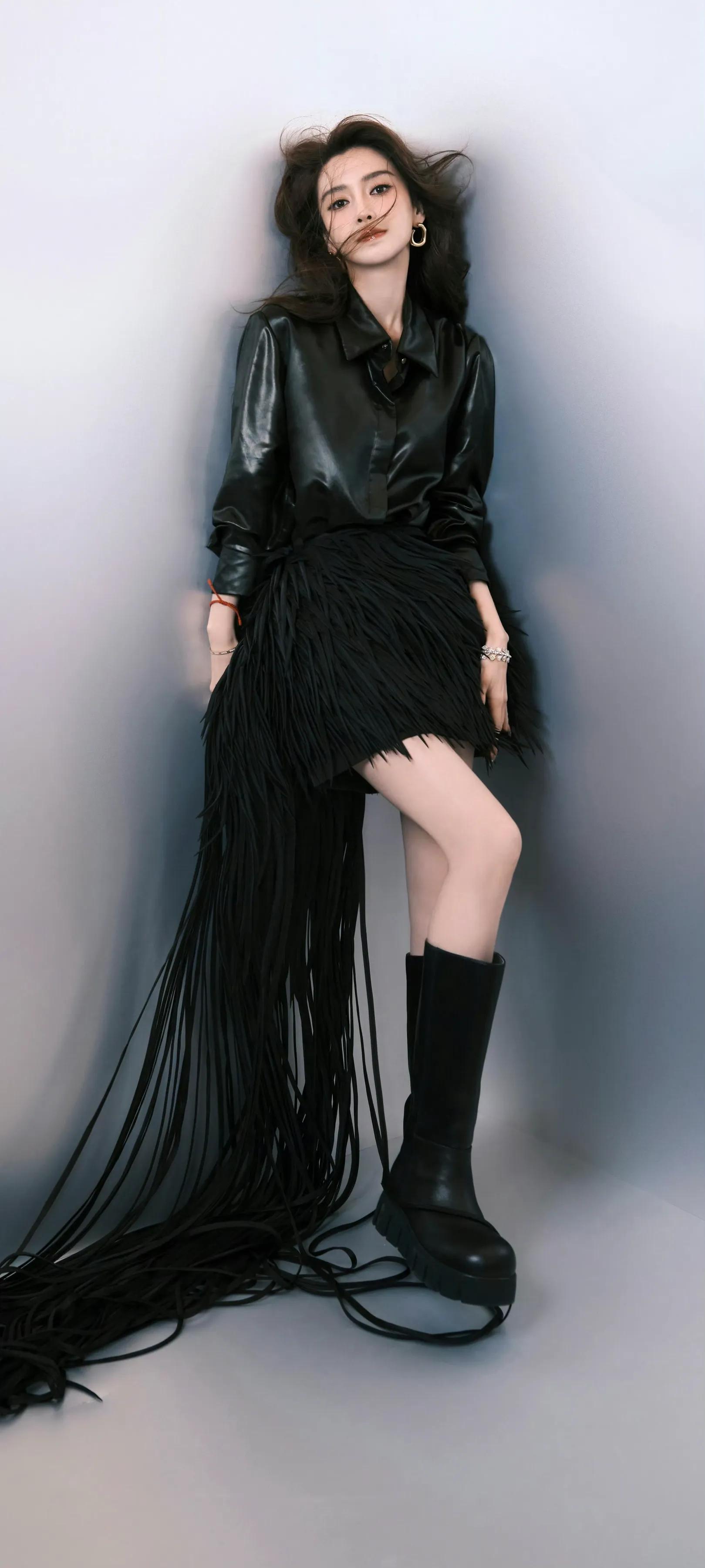 angelababy杨颖皮裙穿搭