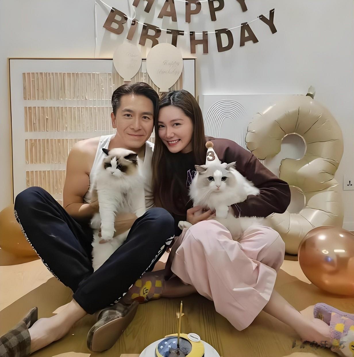 马国明父亲出殡:汤洛雯灵堂上的一个动作,撕开豪门遮羞布