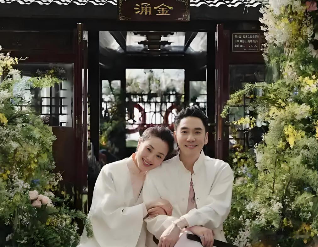 住亿万豪宅，做一顿饭赚7000万，被老公宠爱30年，简直是人生赢家