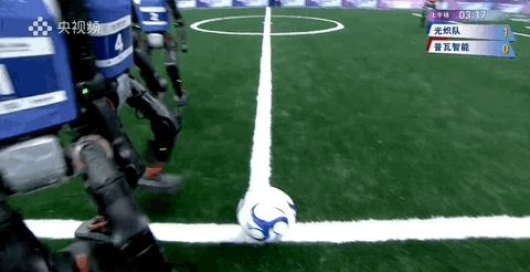 笑死,人形机器人运动会全是鬼畜名场面,这锅粥大家来趁乱喝了吧