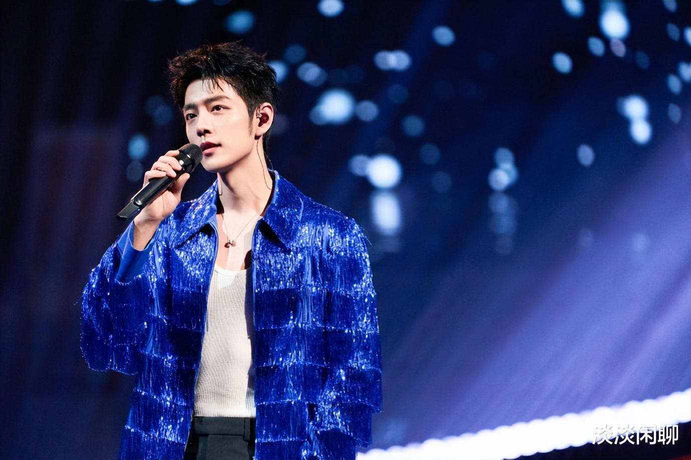 肖战方全无准备的获奖,却赢得满场欢呼,优秀自在人心