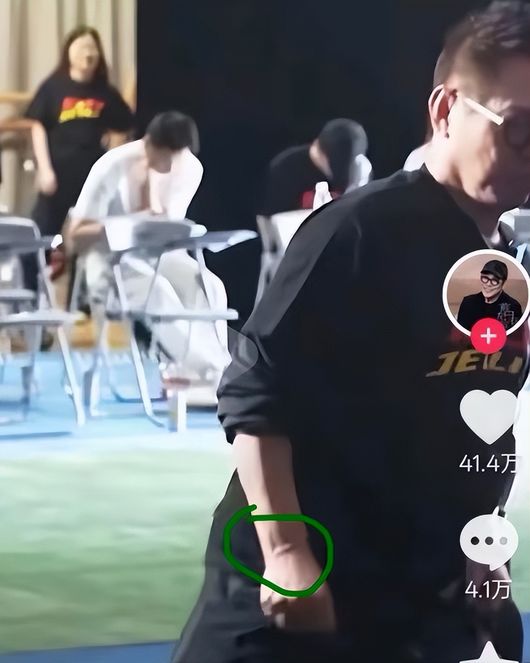 网红质疑李连杰身体状况:手术后满血复活,吃的什么神丹妙药?