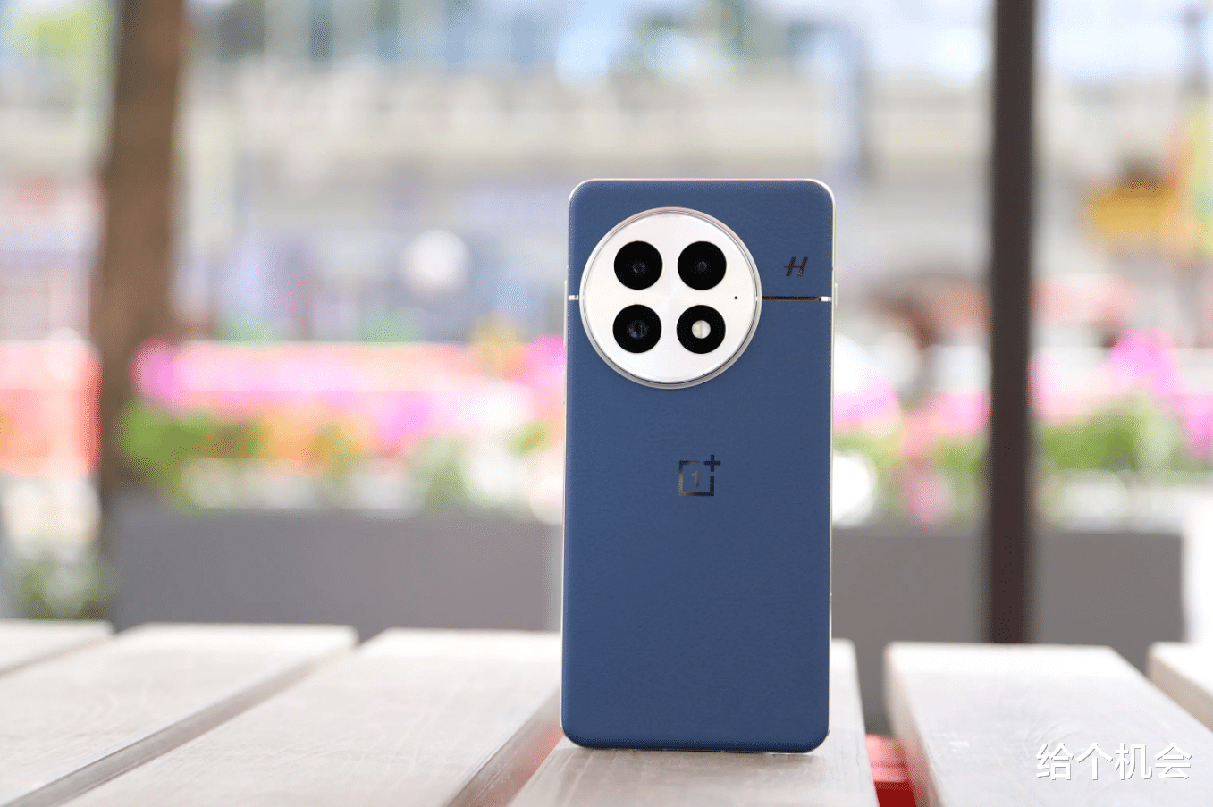 目前“最值得入手”的一加手機，國補后跌價1300元，輕松用五年