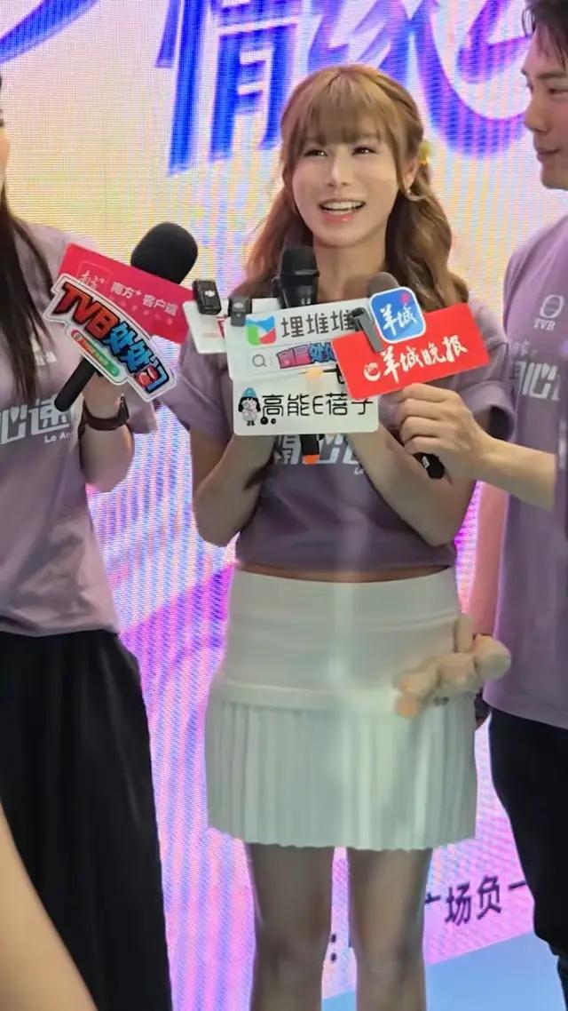 25岁TVB小花回应整容传闻，称只是妆容不同，极速上位惹剧迷不满