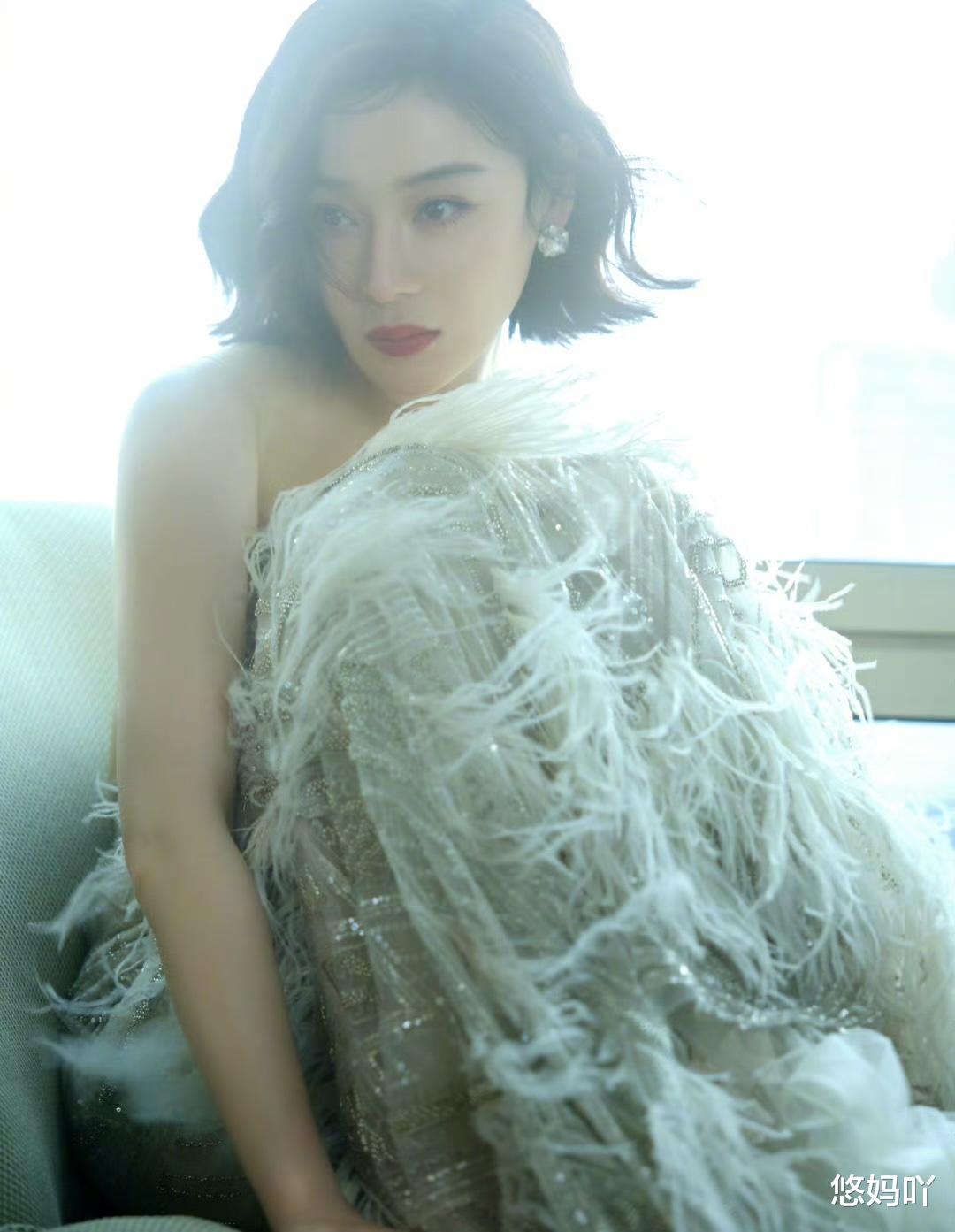 袁姗姗造型惊艳芭莎晚宴,妆造师神来之笔引热议