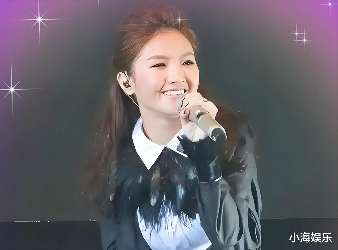 35岁女歌手凌晨开播求救,短暂控诉后直播中断,经纪人紧急回应