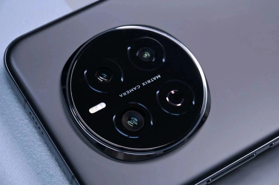 荣耀Magic7重回低价,16GB+1TB跌价1000元,新一轮国补终于来了