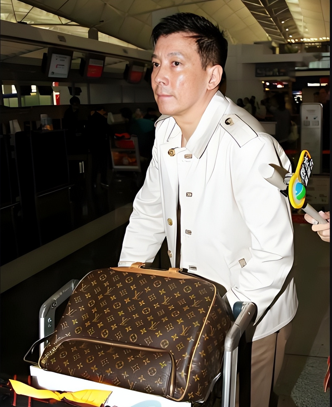 陈冠希的母亲有多美?中俄混血颜值逆天,看来基因真的很重要!