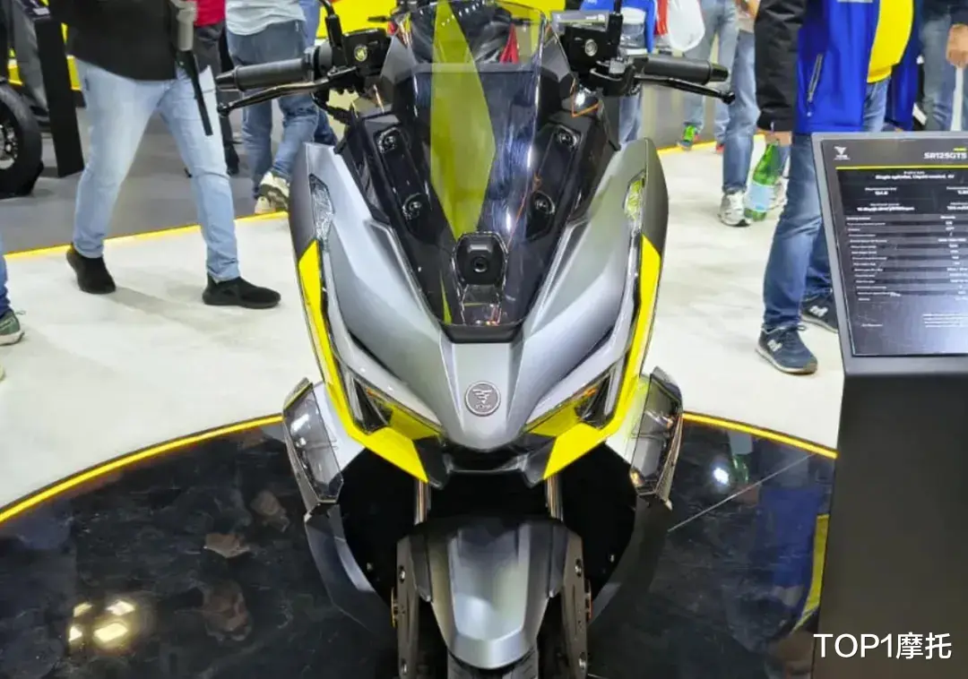 米兰车展丨无极SR125 GTS首次亮相,战斗感十足的龙骨踏板
