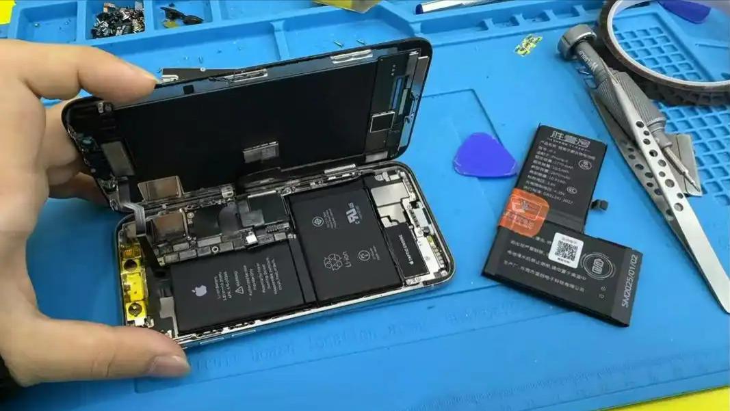 蘋果換完電池后還耐用嗎？聽我聊聊我們的經歷！